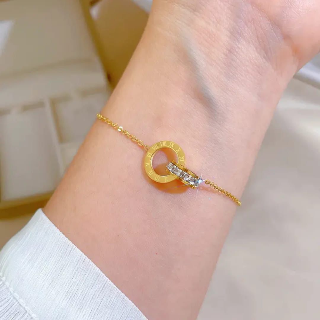 Stainless steel numeral with zirconia chain 