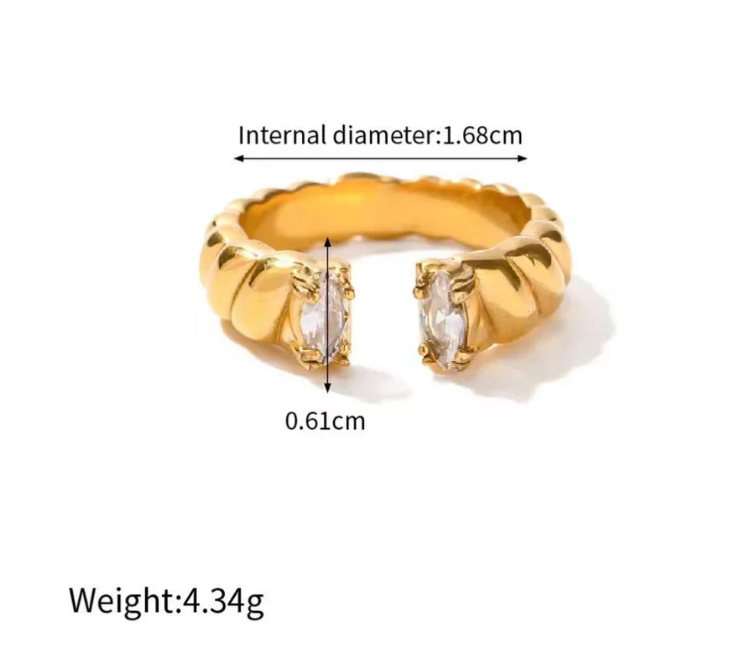 Crystal Kiss Ring (Adjustable)