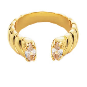 Crystal Kiss Ring (Adjustable)