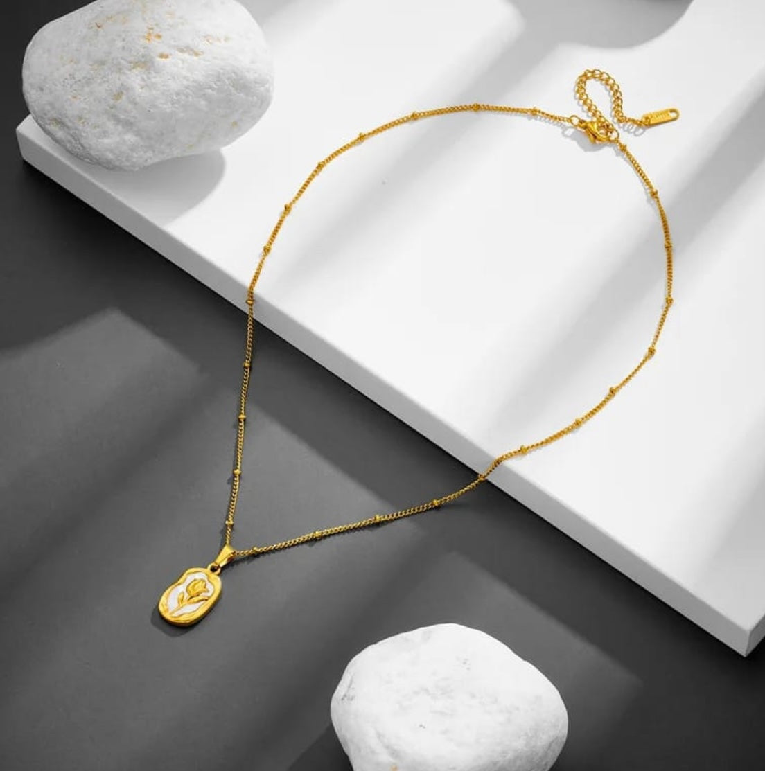 S.steel White Flower Necklace