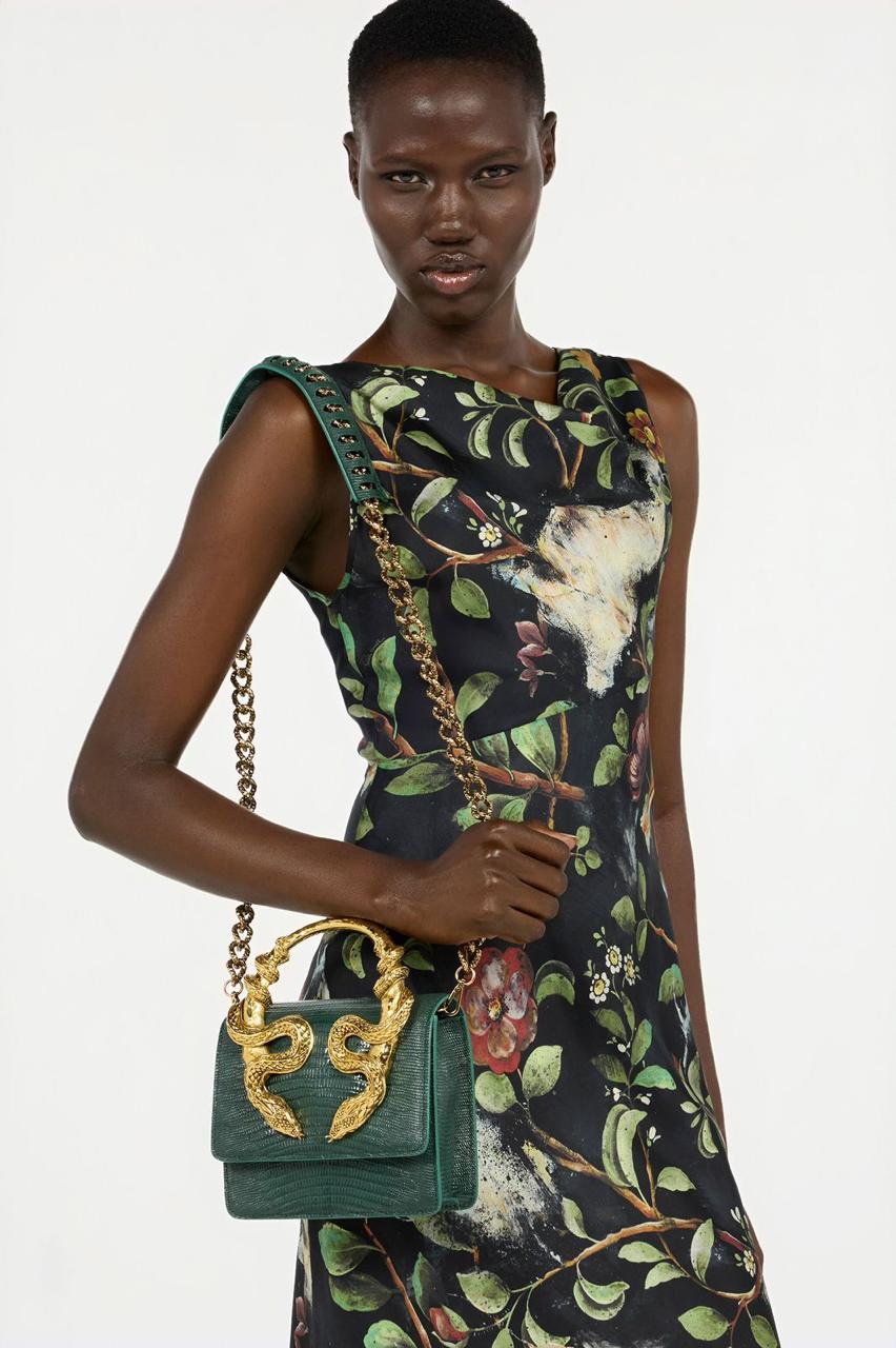 Medium Cobra-Handle Shoulder Bag – Luxury Embossed Design